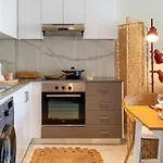 Sundrop - 1-bedroom W Terrace In * 라르나카